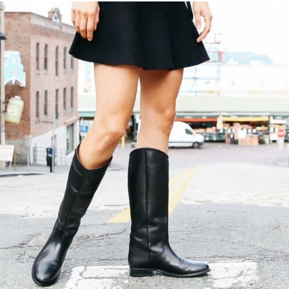 Frye Melissa Button 2 Boots - Black - Size 8.5